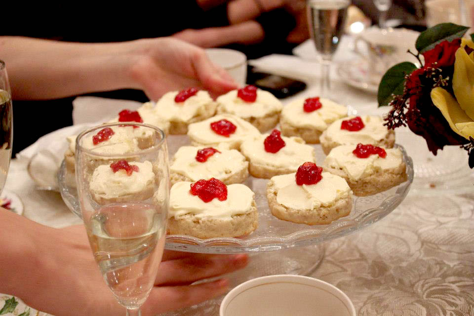 556663_10152306637355221_1192218633_n